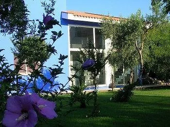 Jacaranda B&B Шакка